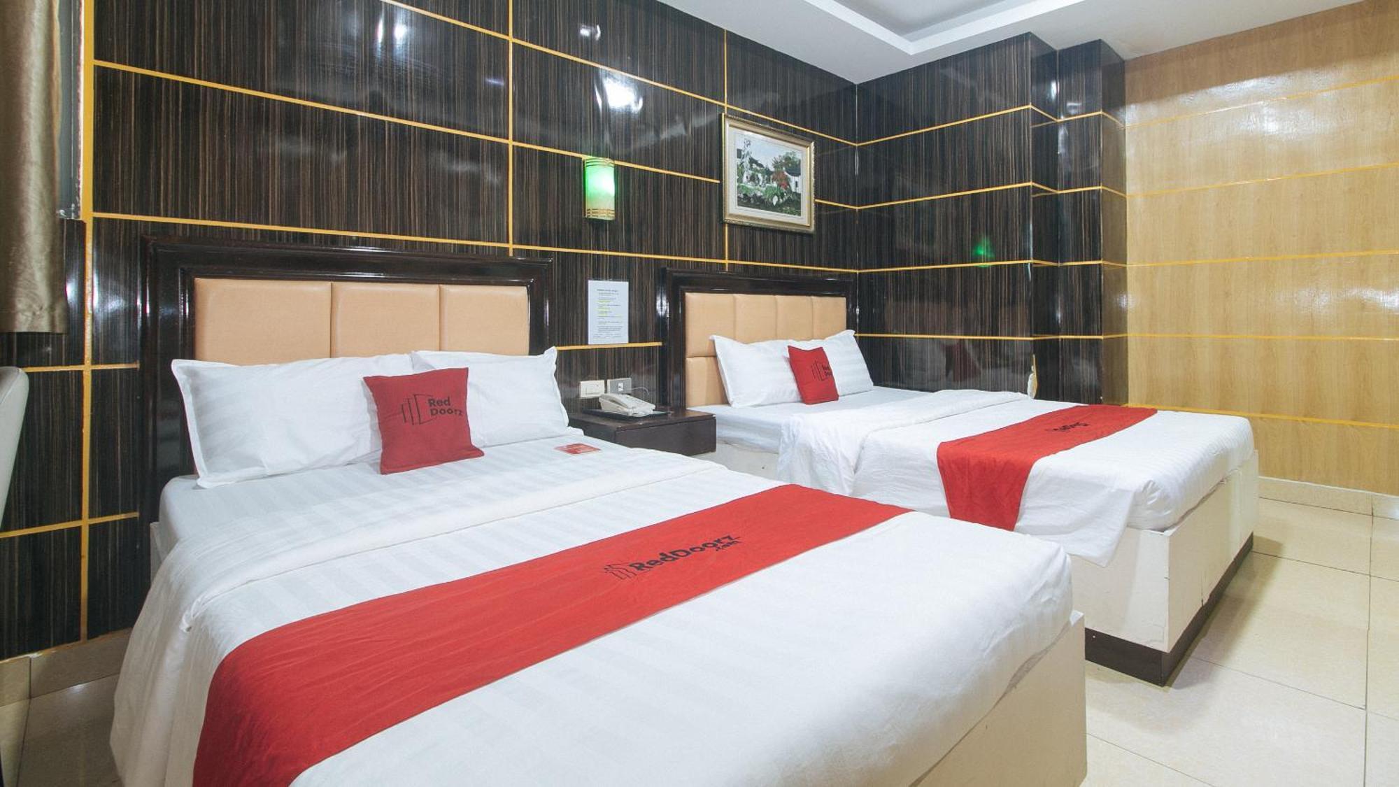 Reddoorz At Winter Hotel Araneta Кесон-Сити Экстерьер фото