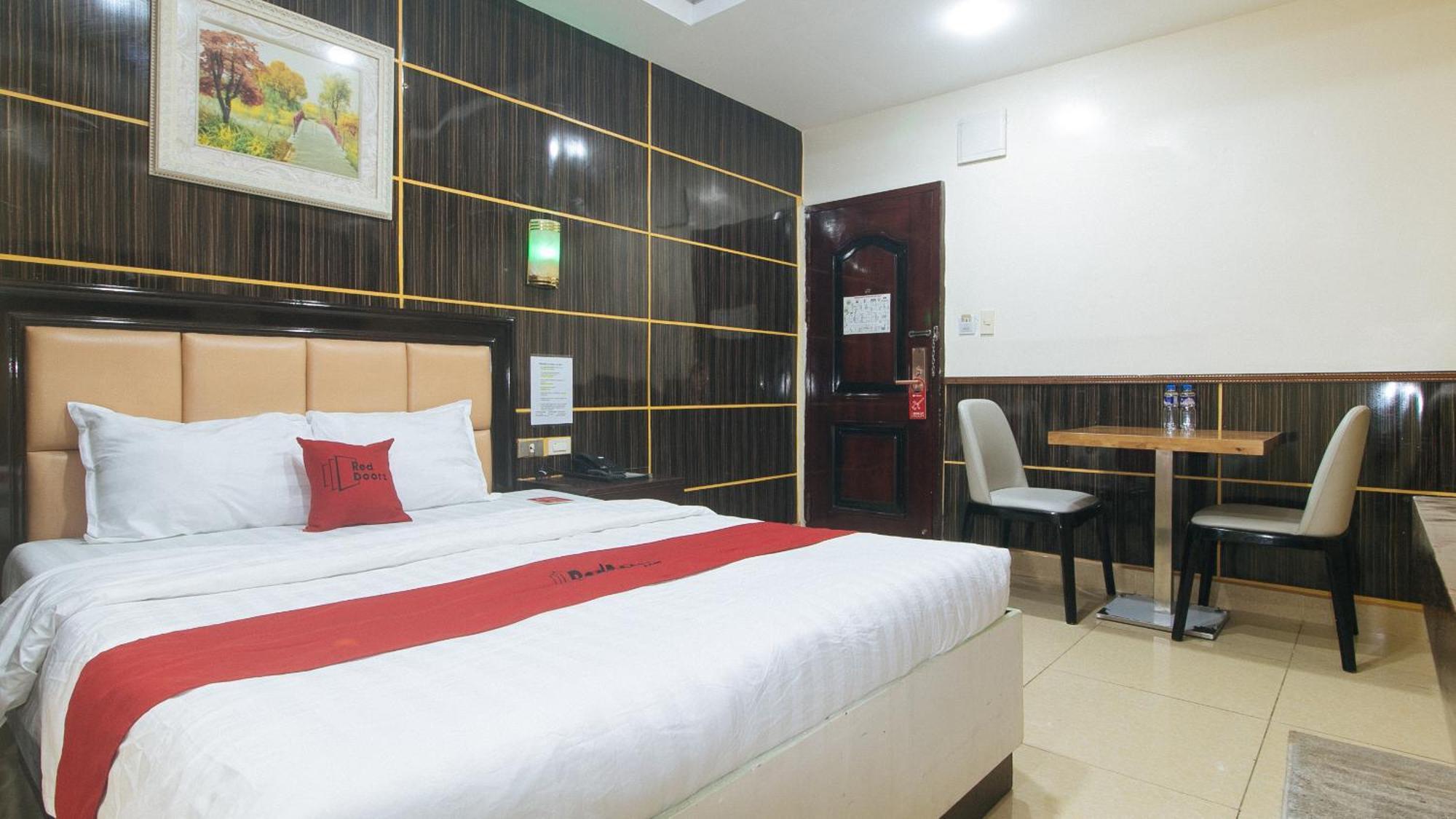 Reddoorz At Winter Hotel Araneta Кесон-Сити Экстерьер фото